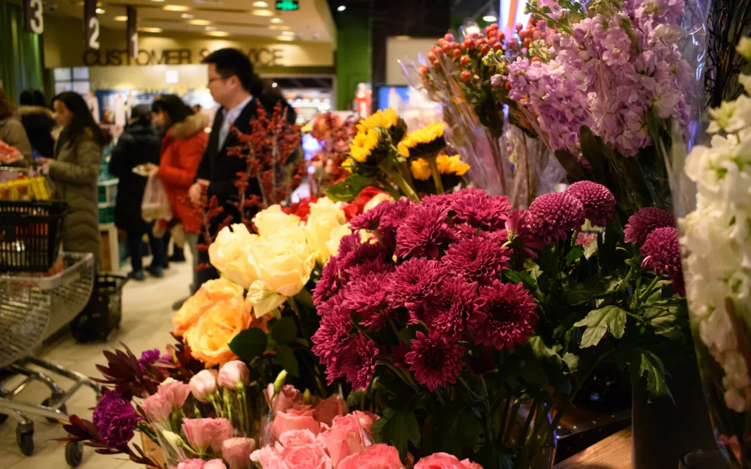 Grocery Flowers: How Carrying Ready-Made Arrangements Helps Delight Consumers